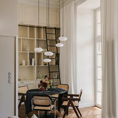 Przy Przystani Paryski Apartament *